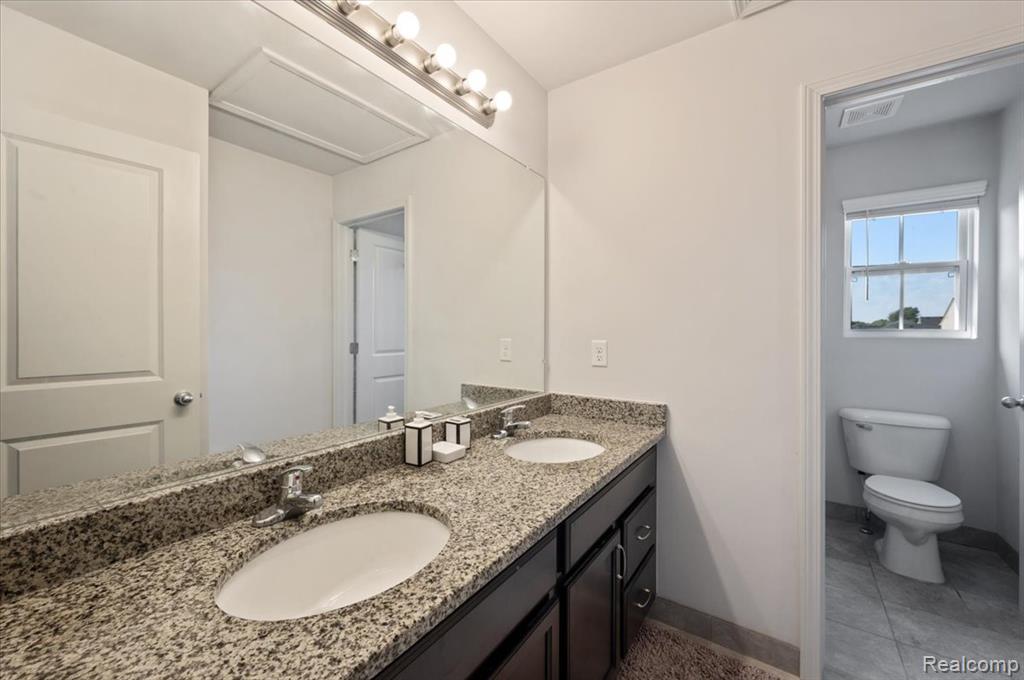 8332 Berwick Drive, Westland, MI — Photo 17