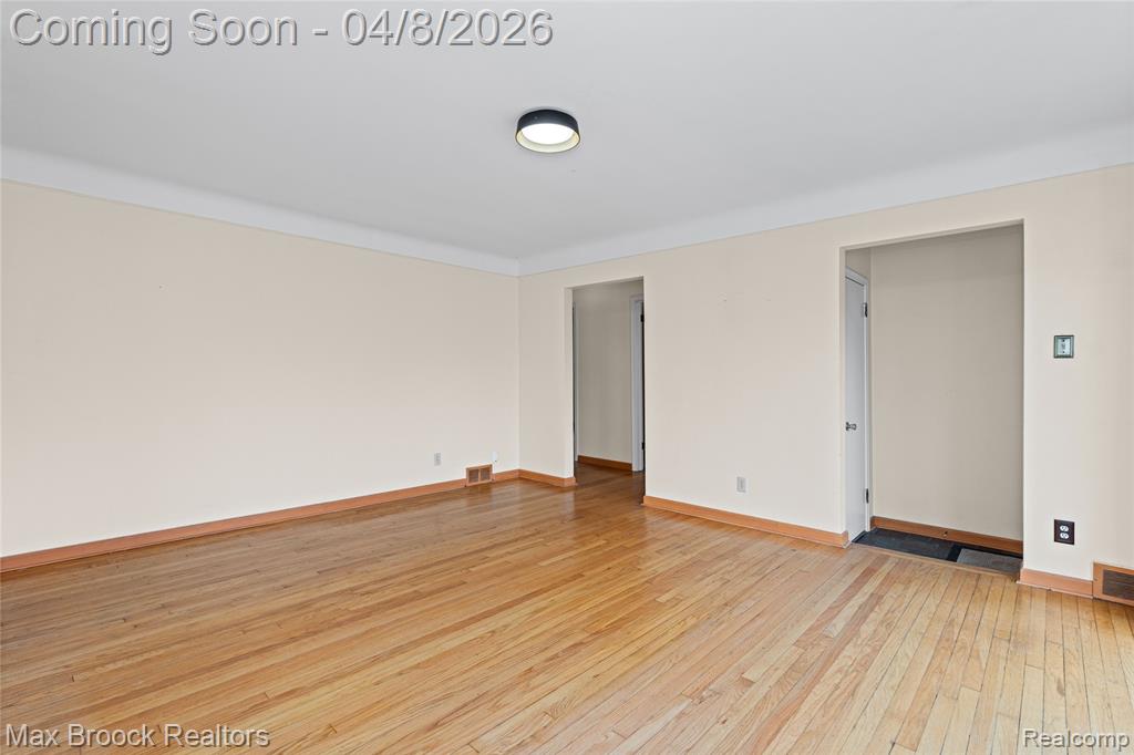 17000 W 13 Mile Road, Beverly Hills, MI 48025 — Photo 7