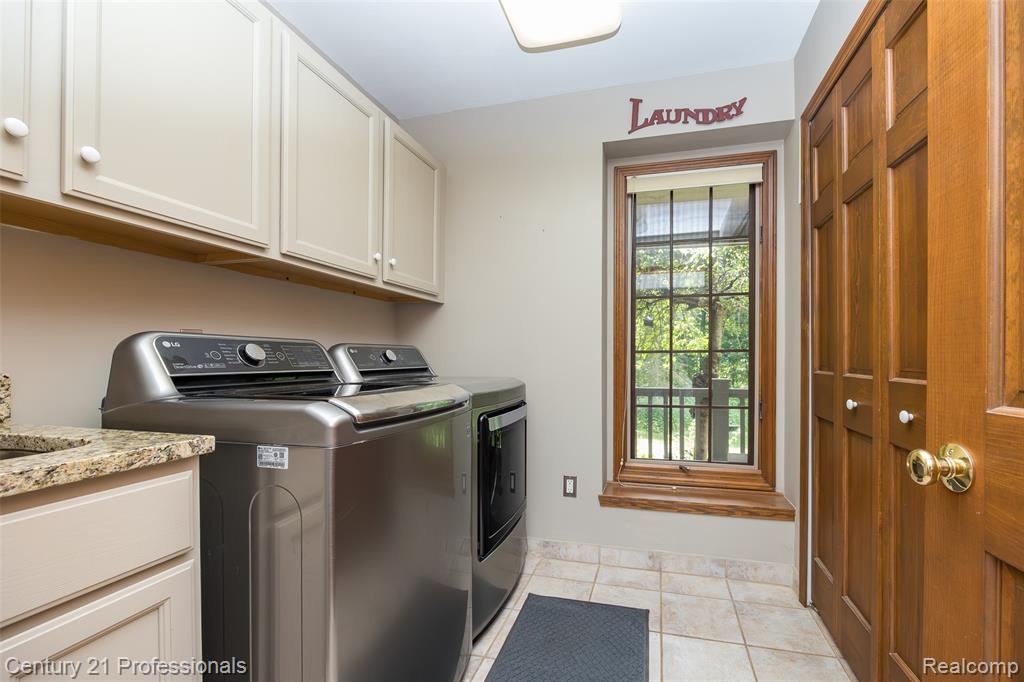 9200 Fox Hollow Road, Clarkston, MI 48348 — Photo 18