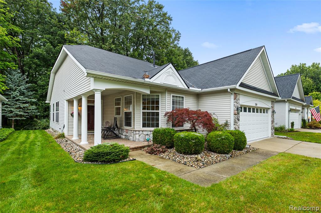 3510 Riverside Drive - Photo 2