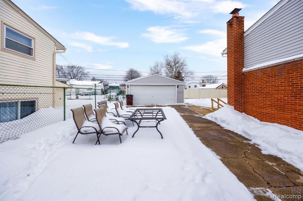 23452 Astrid Lane, Rockwood, MI — Photo 4