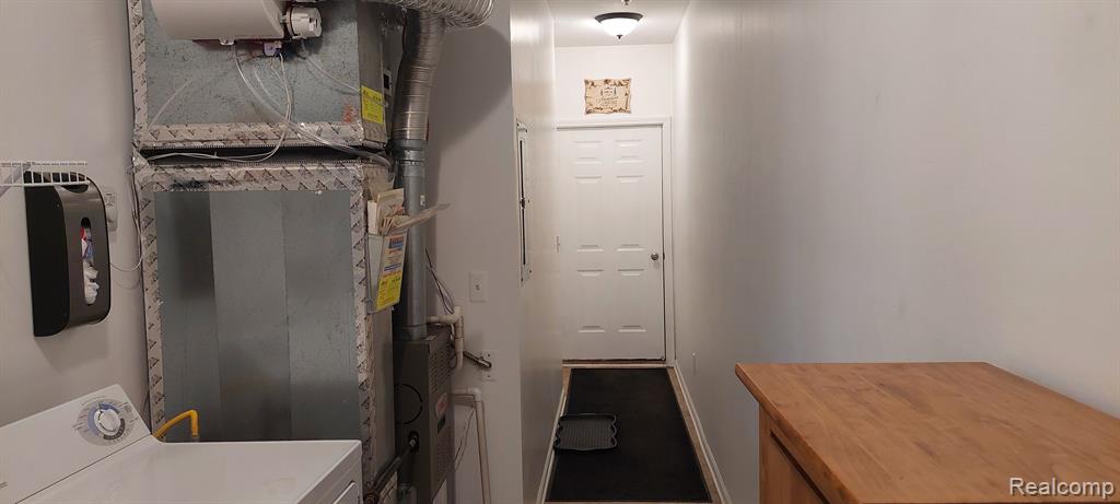 522 RED OAK, Walled Lake, MI 48390 — Photo 12