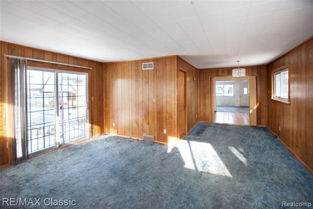 627 Sherbrooke Street, Commerce Twp, MI 48382 — Photo 14