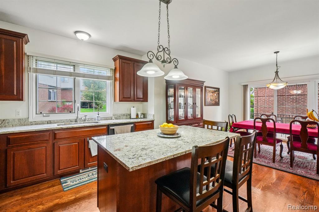 4281 Summer Place, 68, Shelby Twp, MI 48316 — Photo 11