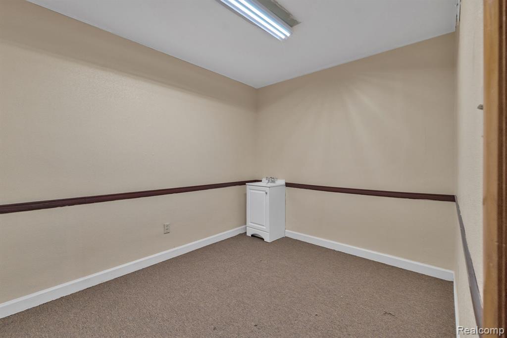 18311 - 18327 W Warren Avenue, Detroit, MI 48228 — Photo 19