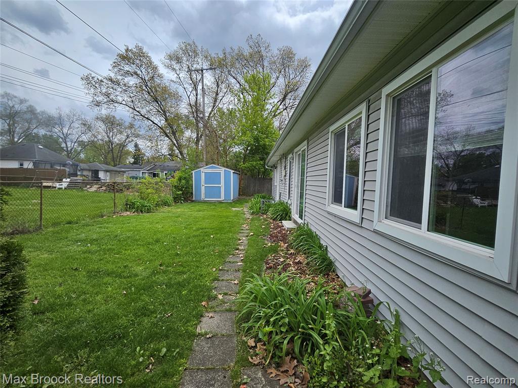 3221 Union Lake Road, Commerce Twp, MI 48382 — Photo 2