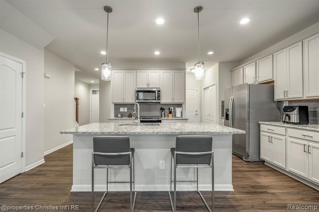 43580 PROSPECT, Novi, MI — Photo 6