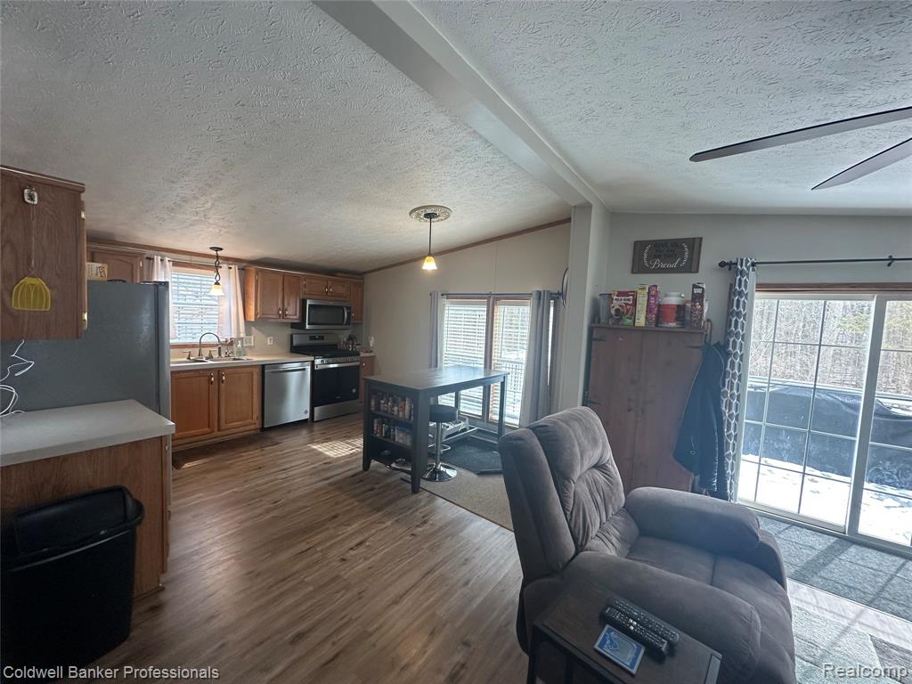 94 Twin Oaks Drive, Lapeer, MI 48446 — Photo 13