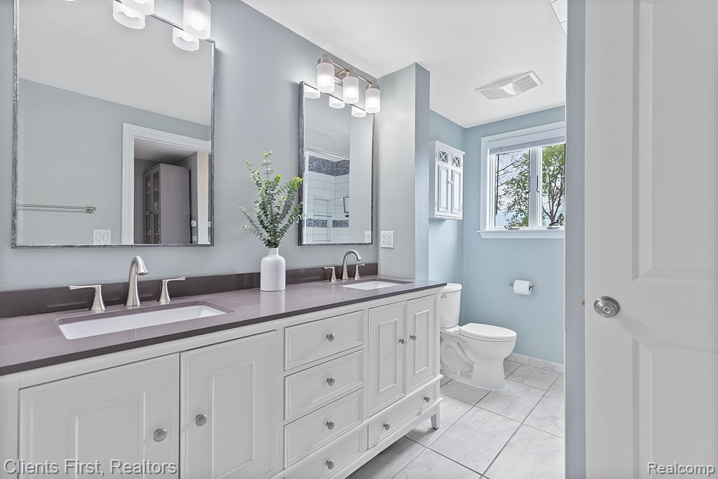 9193 HACKBERRY Avenue, Plymouth, MI 48170 — Photo 21