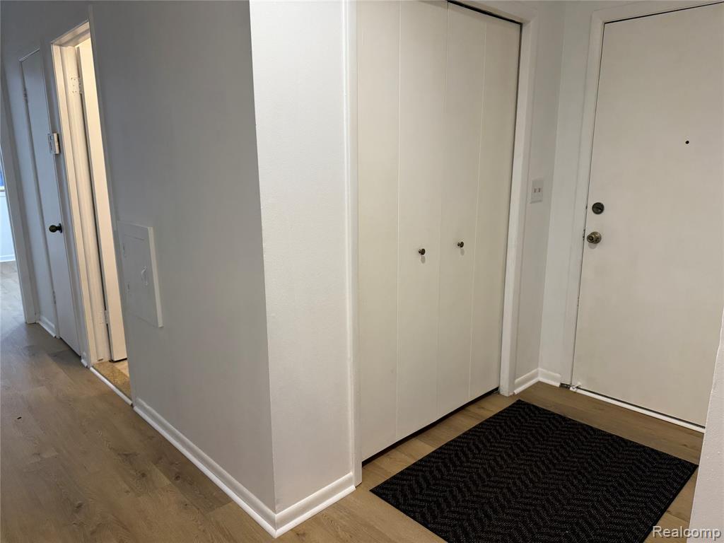 9150 Pennfield Avenue, White Lake, MI — Photo 23
