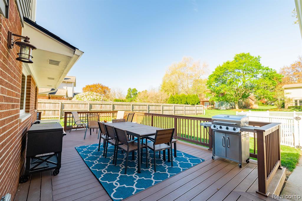 5634 POWDER HORN Drive, West Bloomfield, MI — Photo 39