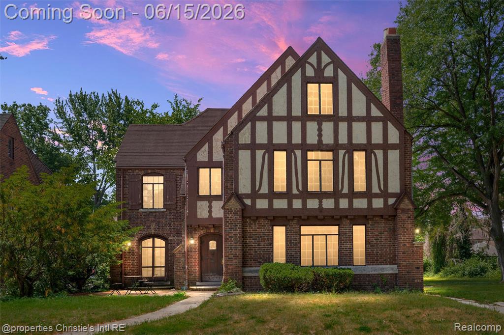 3205 Sherbourne Road - Photo 2