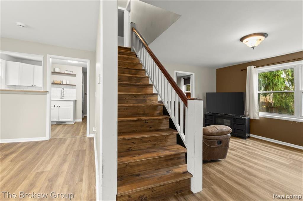 10289 N State Road, Otisville, MI 48463 — Photo 11