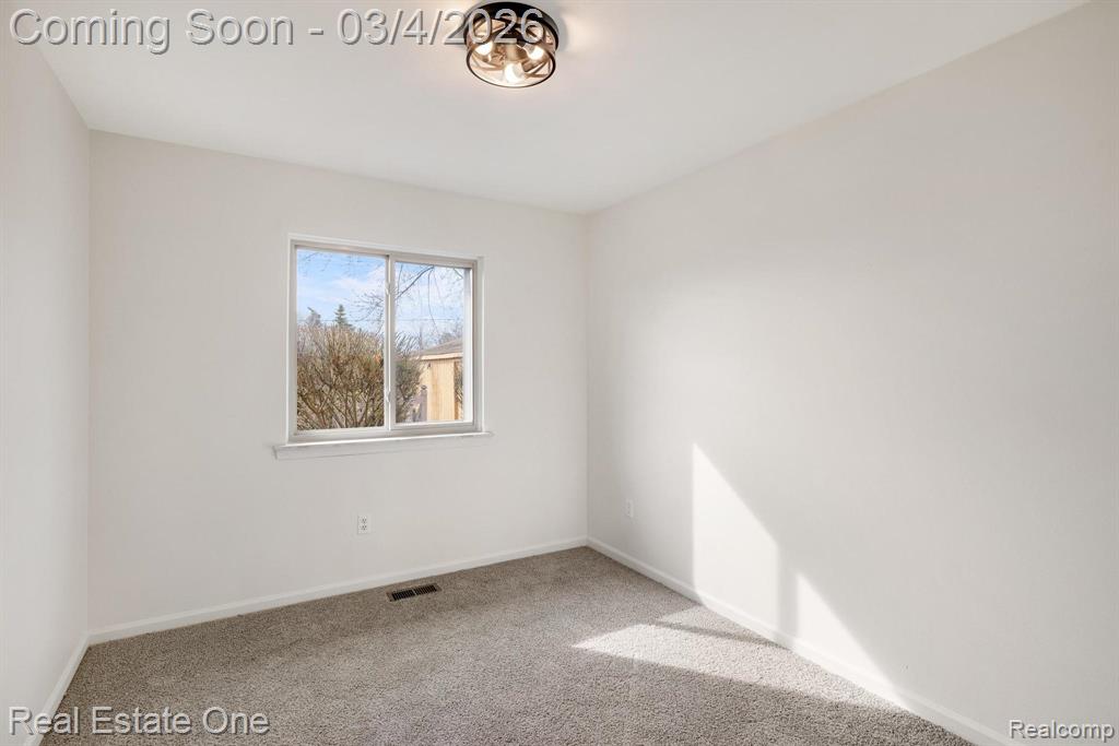 41146 Justin Drive, Clinton Twp, MI 48038 — Photo 20