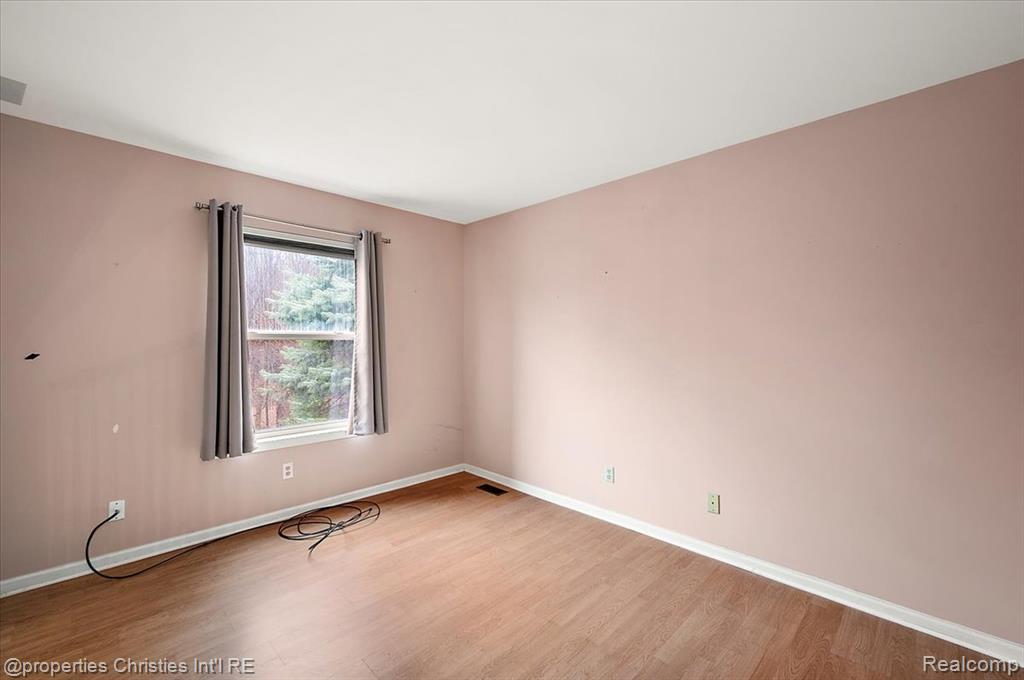 955 Rikki Ann, Wixom, MI 48393 — Photo 34