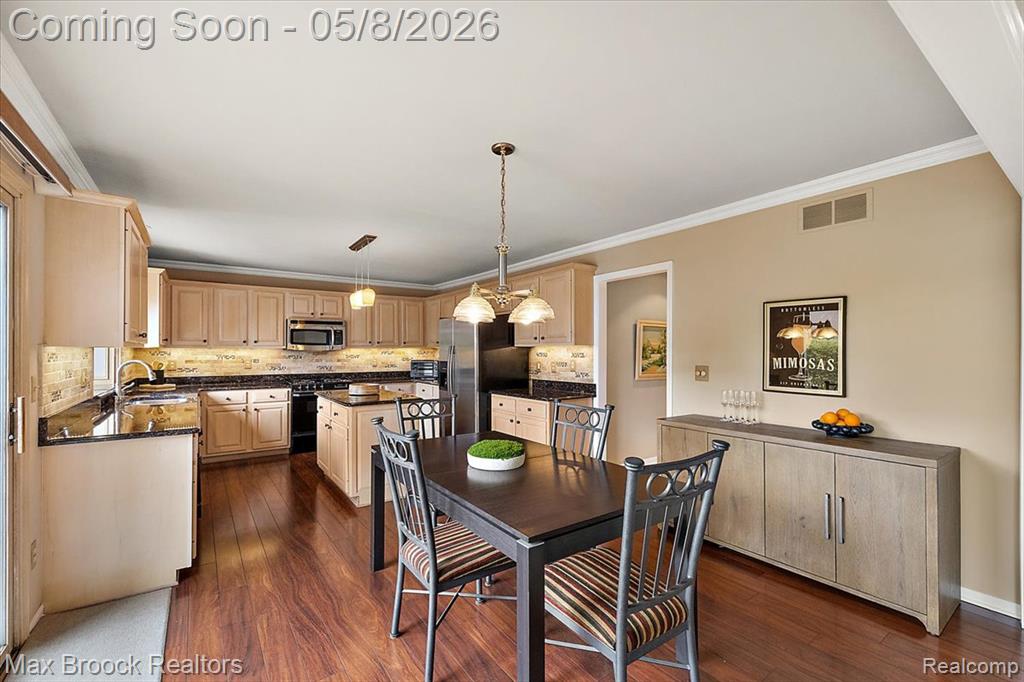 46597 Covington Drive, Macomb, MI 48044 — Photo 7