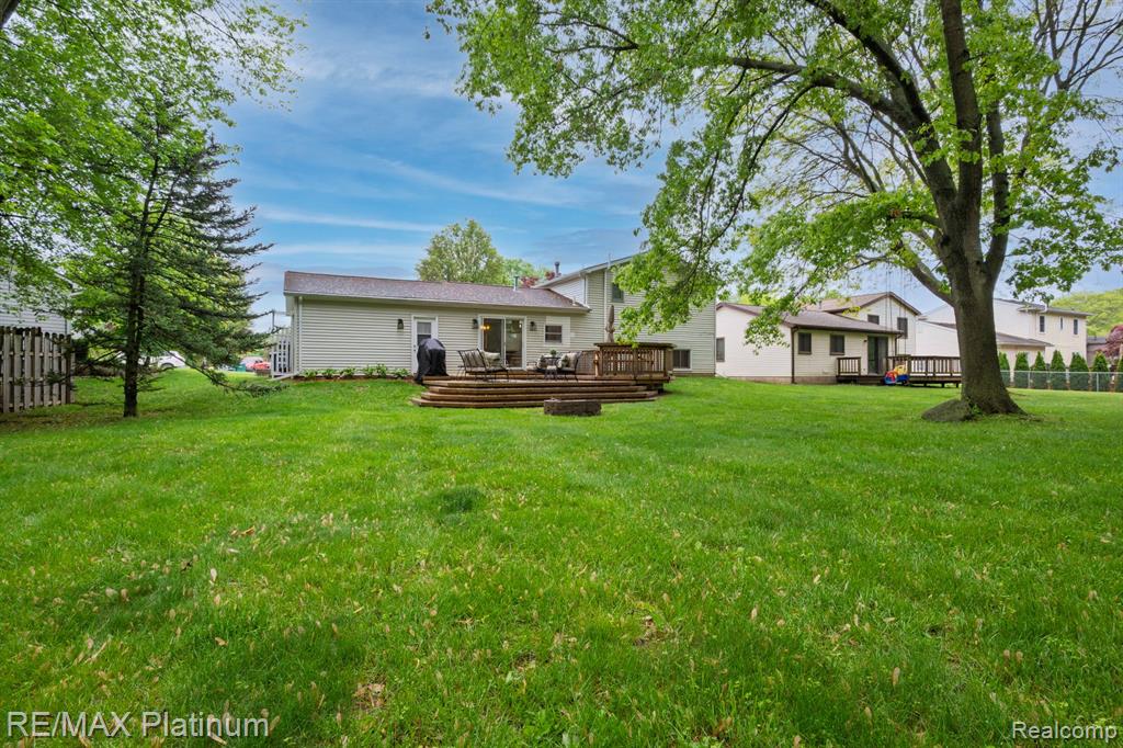 638 GLENWYTH Road, Brighton, MI 48116 — Photo 33