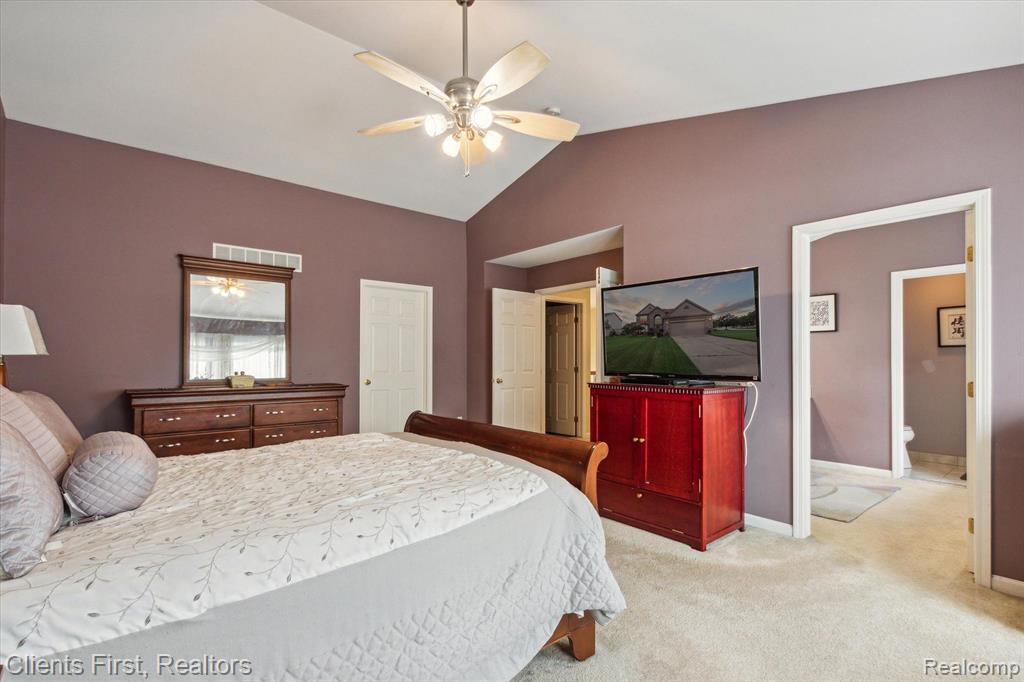 43872 N TIMBERVIEW Drive, Belleville, MI 48111 — Photo 26