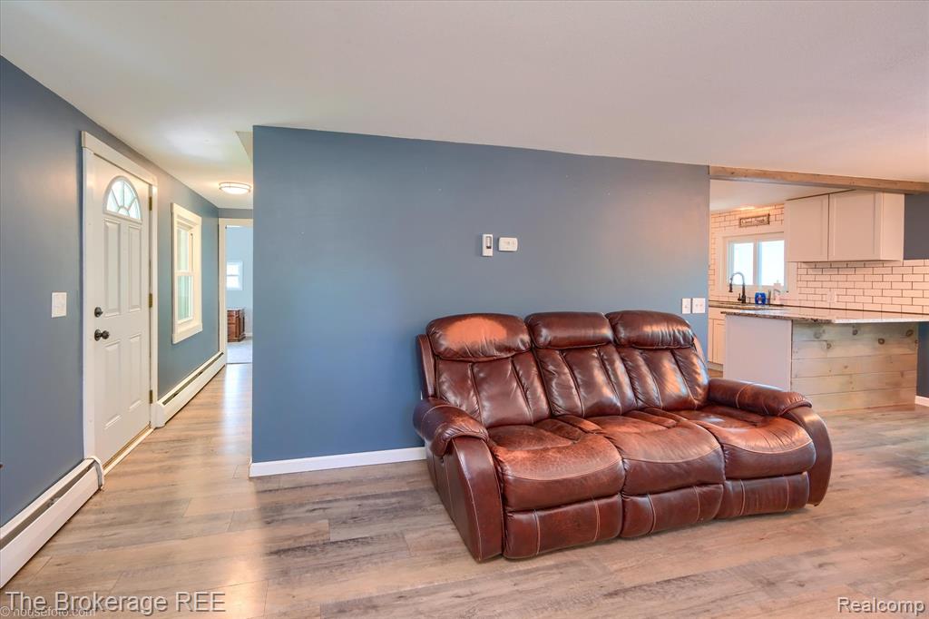 293 Hickory Place Drive, Columbiaville, MI 48421 — Photo 32
