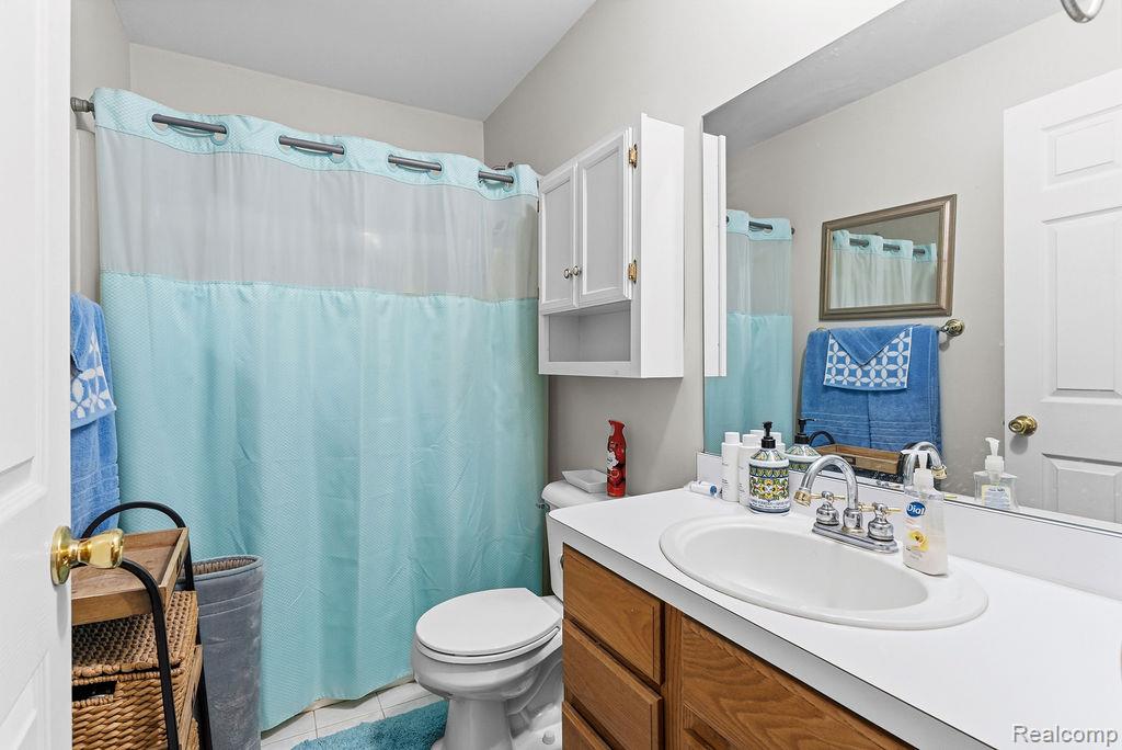 4713 Desert Bridge Court, Highland, MI 48356 — Photo 19