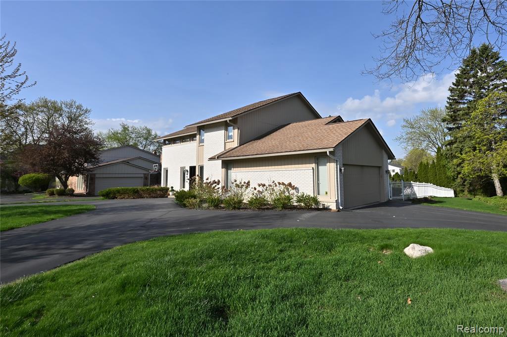 6020 Orchard Ridge Court, West Bloomfield, MI — Photo 46