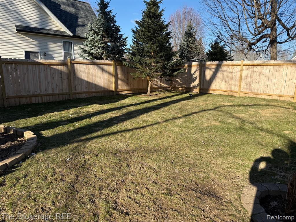 9133 PEMBROOK Drive, Davison, MI 48423 — Photo 41