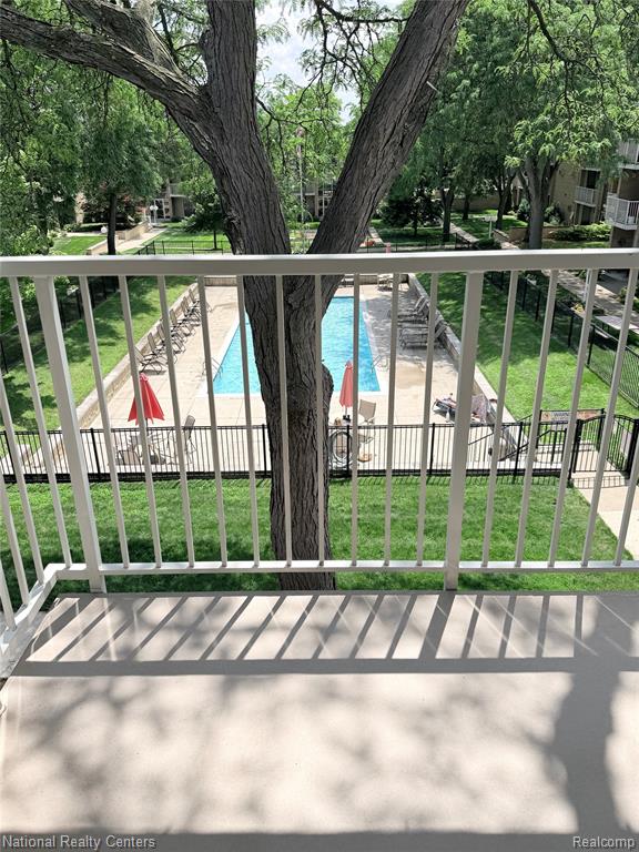 4913 Crooks Road, G4, Royal Oak, MI 48073 — Photo 7