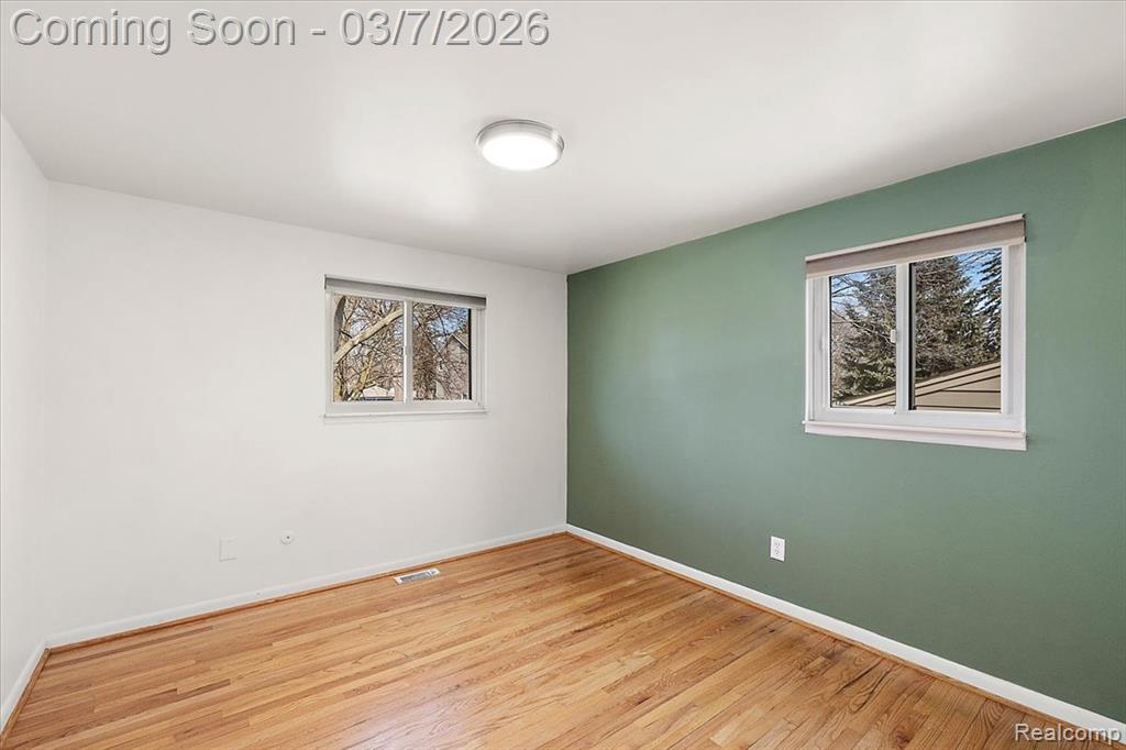 608 Amelia Avenue, Royal Oak, MI 48073 — Photo 12