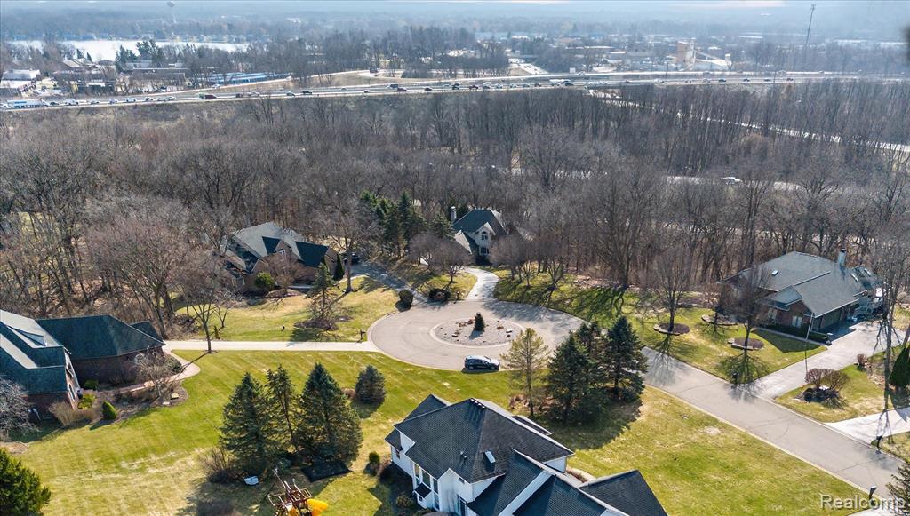 10384 Overhill Drive, Brighton, MI 48114 — Photo 48