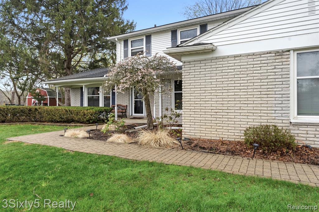 23577 W Newell Circle, Farmington, MI 48336 — Photo 2