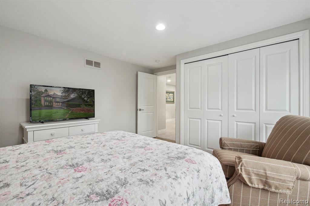 1892 Pine Ridge Lane, Bloomfield Hills, MI 48302 — Photo 29