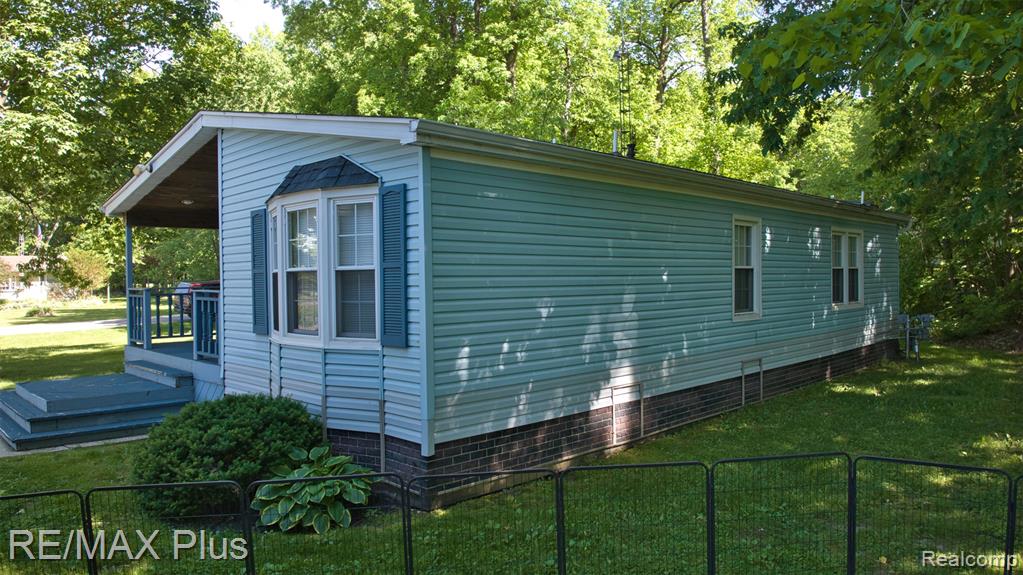 1926 New Rochelle Drive, Lapeer, MI 48446 — Photo 8