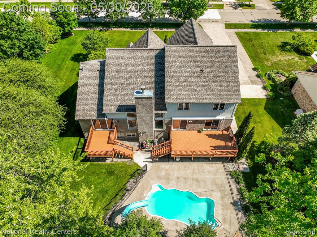 47245 N Pointe Drive, Canton, MI 48187 — Photo 2