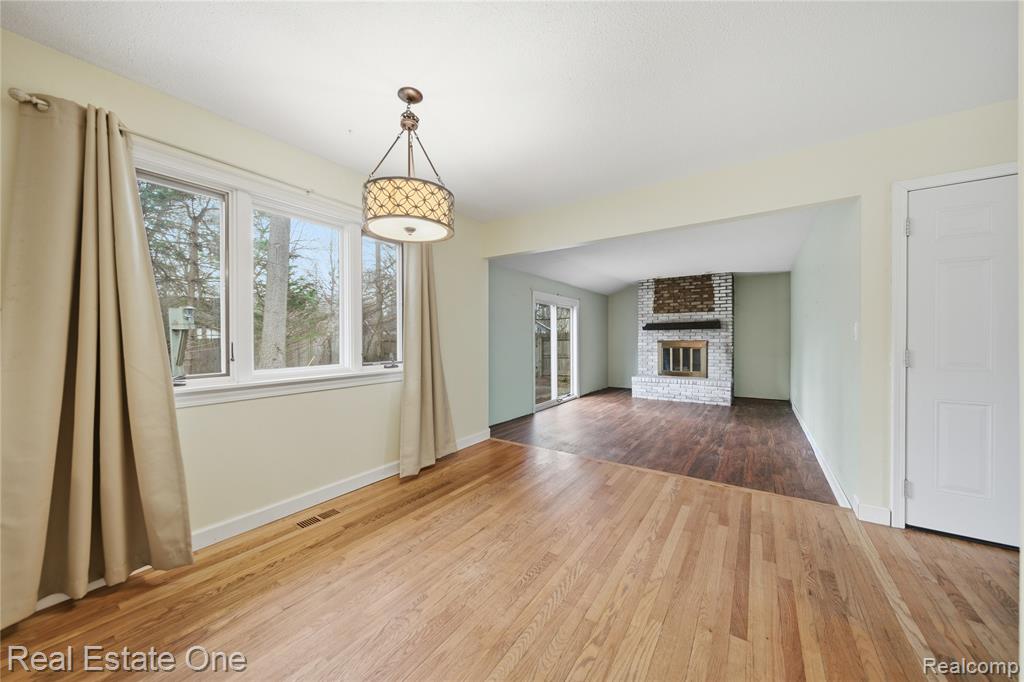2276 Lakewood Way, Pinckney, MI 48169 — Photo 13