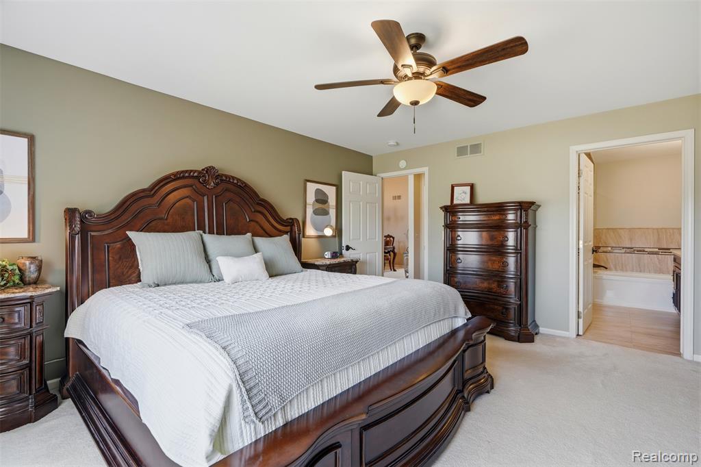 6140 Warwick Drive, 6, Commerce Twp, MI 48382 — Photo 17