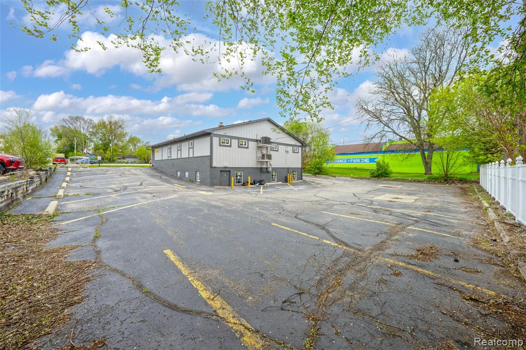 1095 W Huron Street, Waterford, MI 48328 — Photo 55