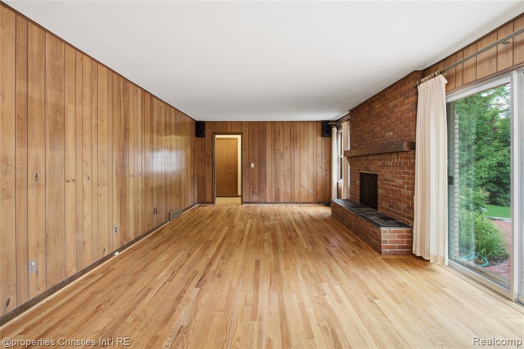 7110 Paterese Drive, Bloomfield Hills, MI 48301 — Photo 17