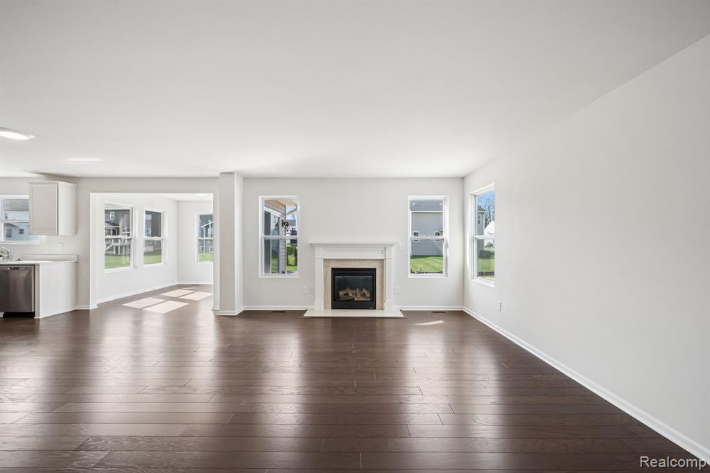 606 Harvest Way, Chelsea, MI 48118 — Photo 10