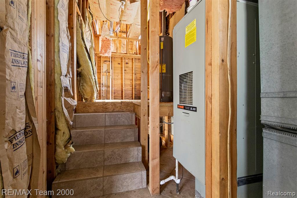 9267 Glenis Street, Taylor, MI 48180 — Photo 26