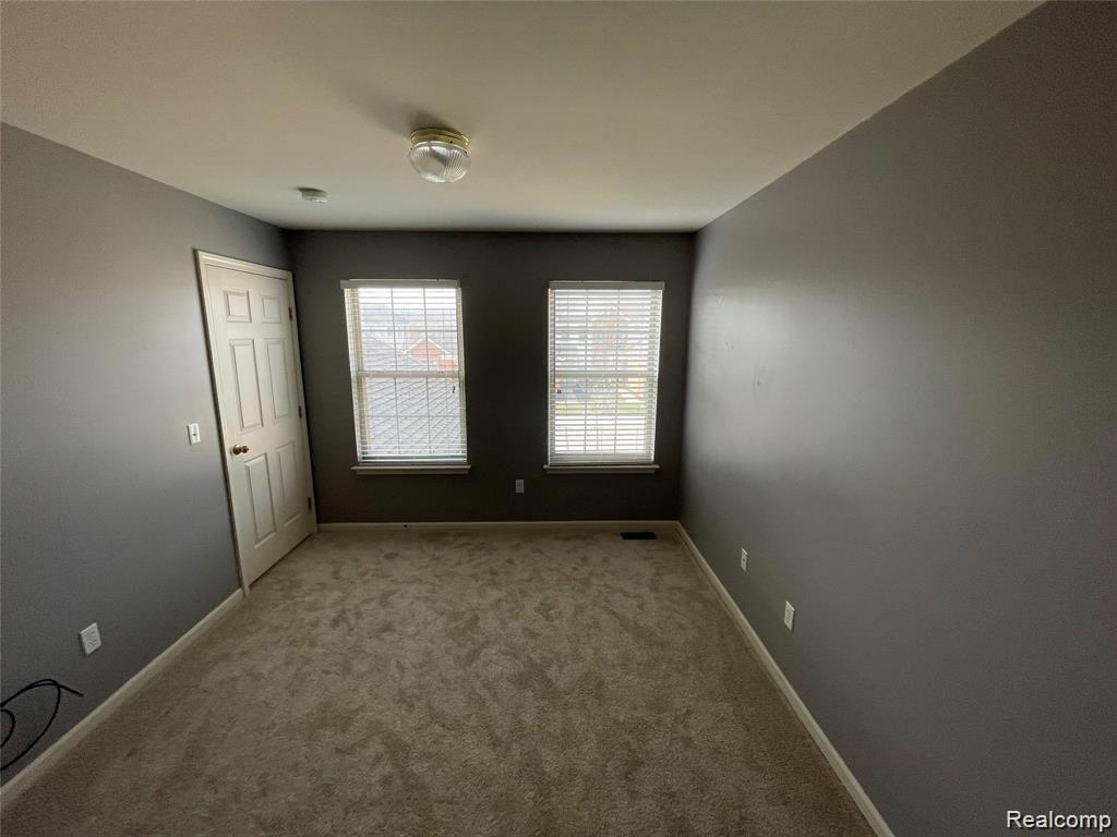 8767 HARDWOOD Drive, Van Buren, MI 48111 — Photo 13