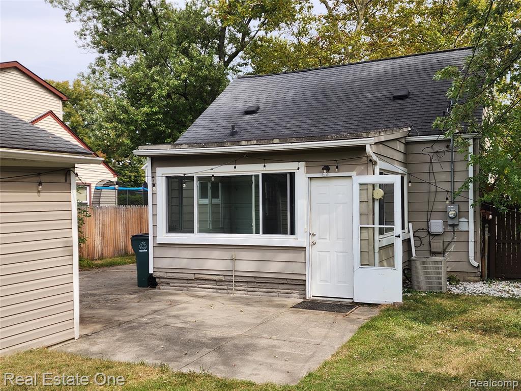 3659 Ellwood Avenue, Berkley, MI 48072 — Photo 23