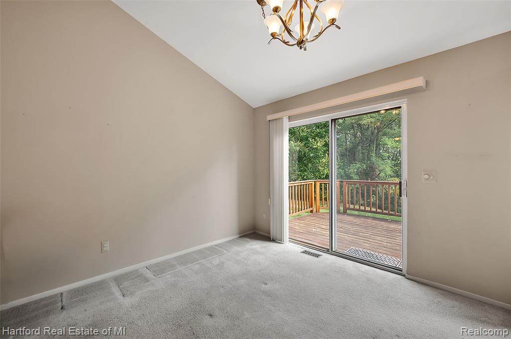 402 Mulberry Drive, Commerce Twp, MI 48390 — Photo 8