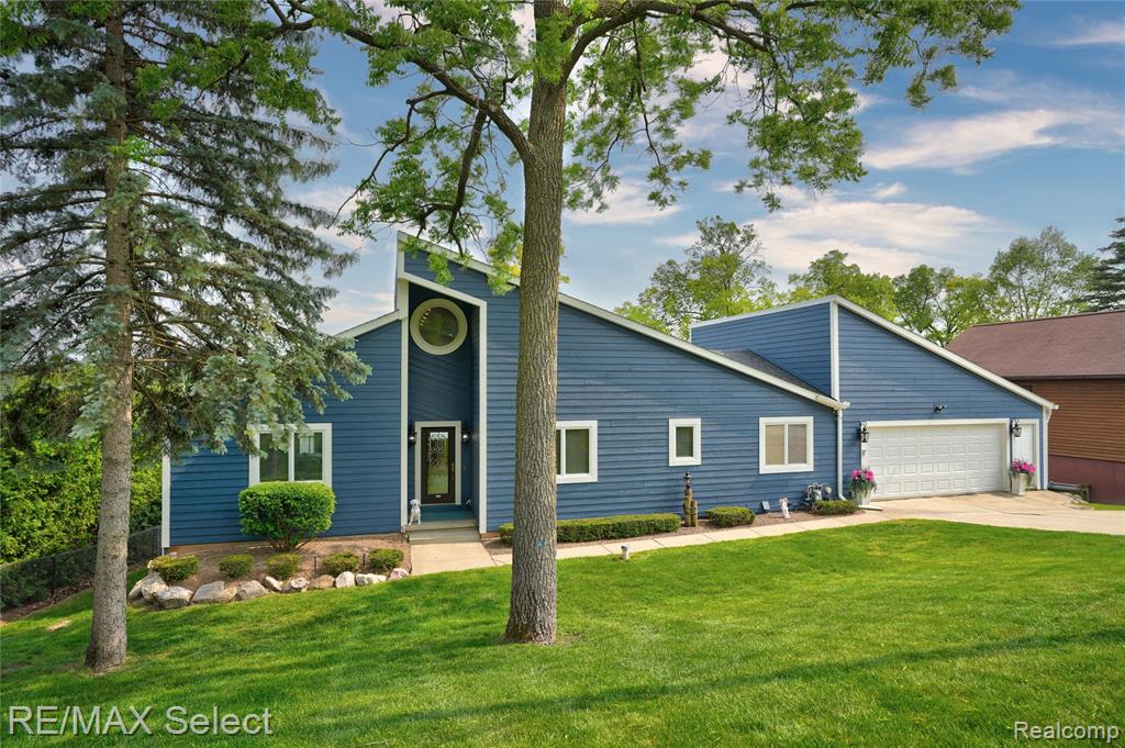7457 Haviland Beach Drive, Linden, MI 48451 — Photo 3