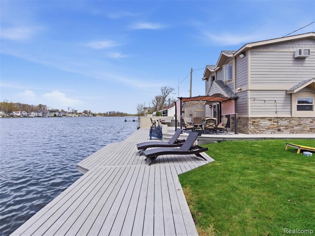 16342 Stages Island, Linden, MI 48451 — Photo 10
