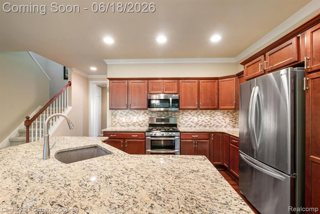 1086 Paddock Drive, South Lyon, MI 48178 — Photo 15