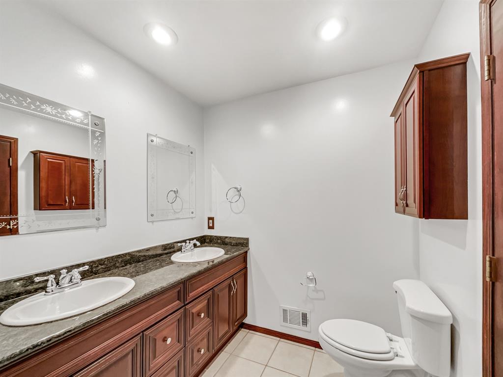 411 ROBYN Drive, Canton, MI 48187 — Photo 17