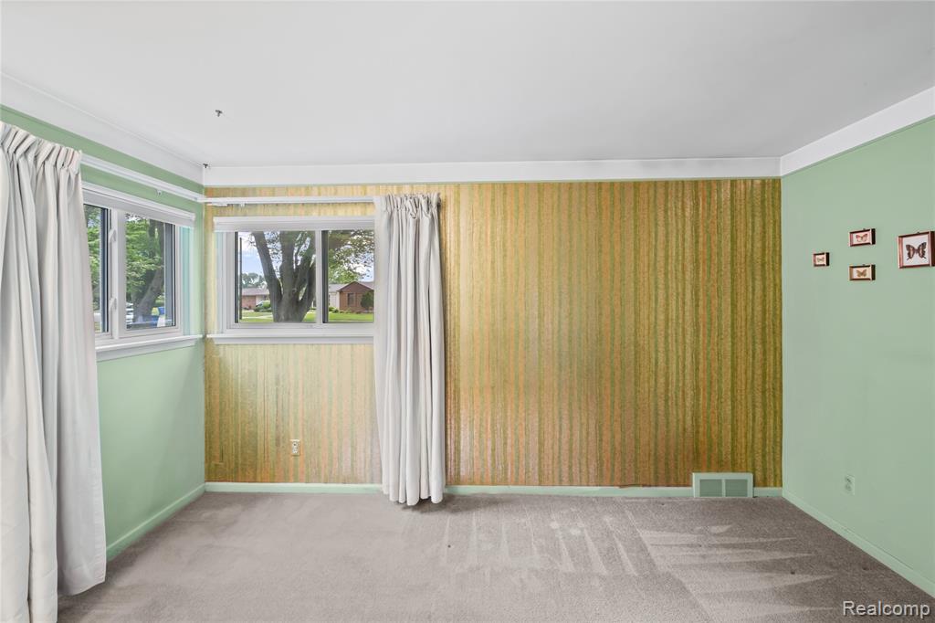 26916 Rouge River Drive, Dearborn Heights, MI 48127 — Photo 13