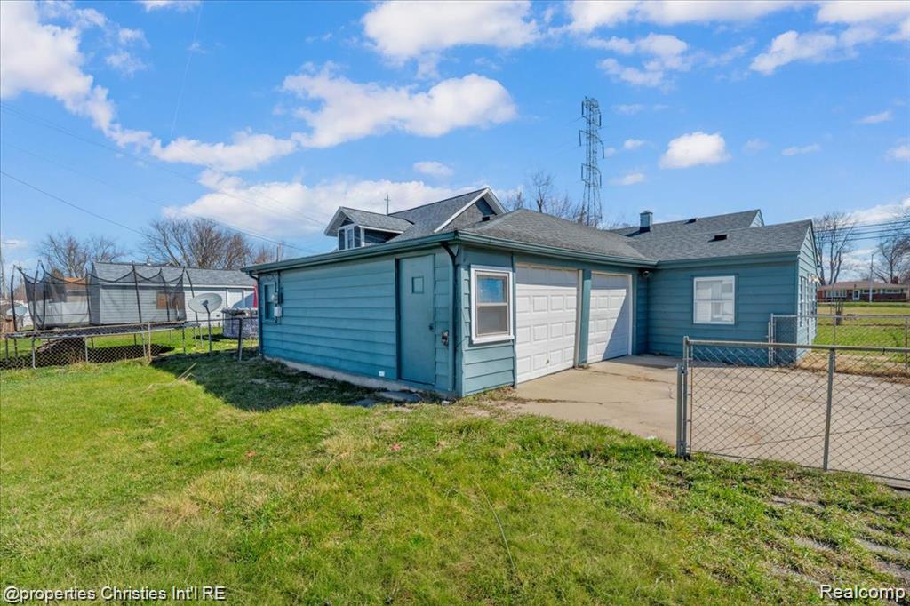 7952 Robert Street, Taylor, MI 48180 — Photo 2