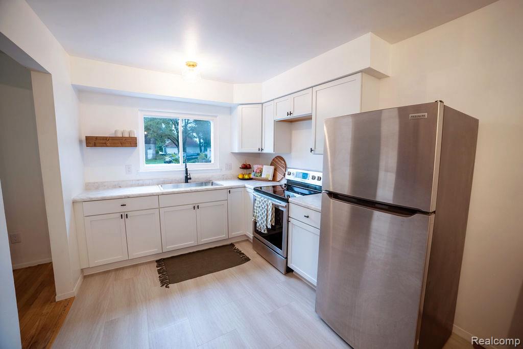 8220 Rivard Avenue, Warren, MI 48089 — Photo 5