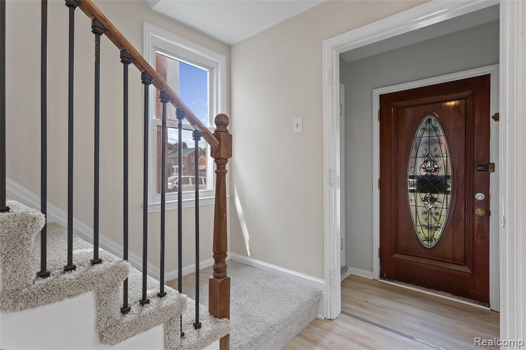 8604 Meyers Road, Detroit, MI 48228 — Photo 13